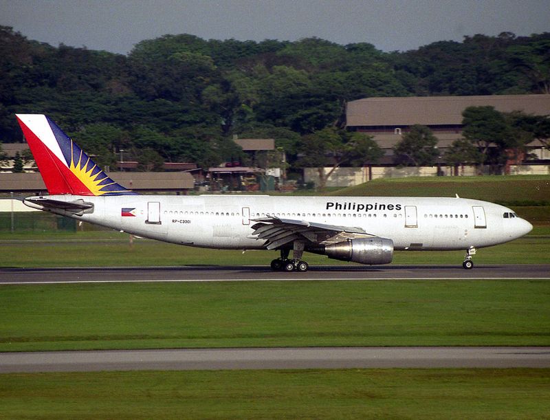 RP-C3001 (SIN) 94 fb.jpg