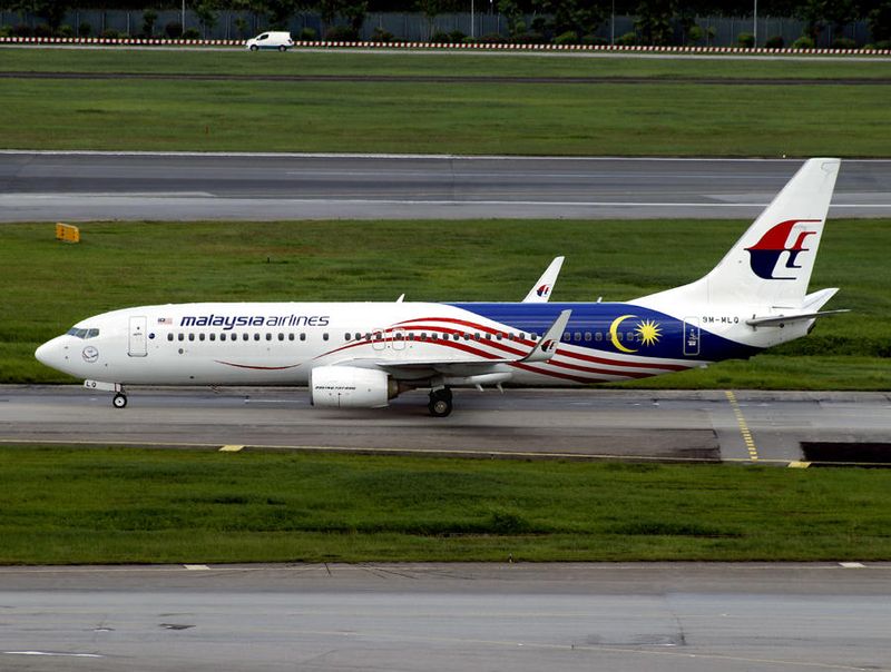 B737-800(WL) 9M-MLQ
