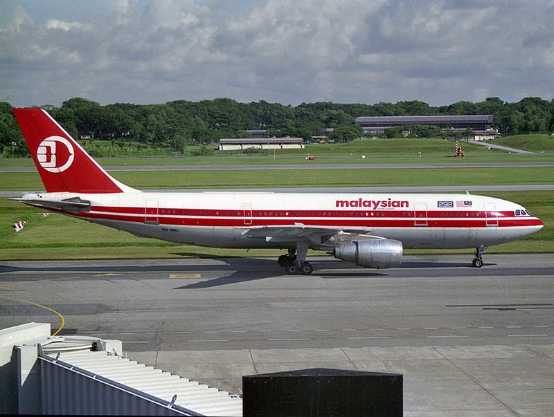 9M-MHC (SIN 88) fb.jpg
