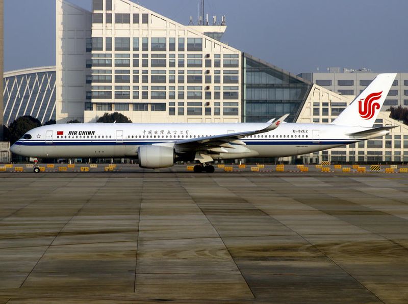 A350-941 B-32EZ 