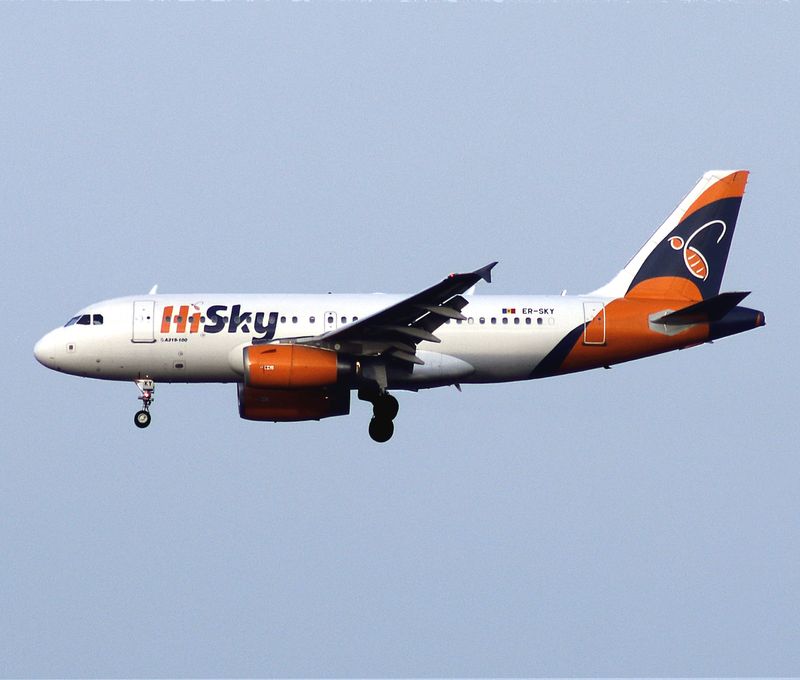 Airbus A319 ER-SKY