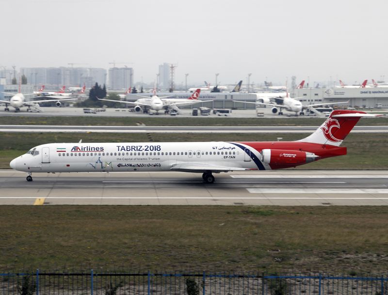 MD83 EP-TAN 