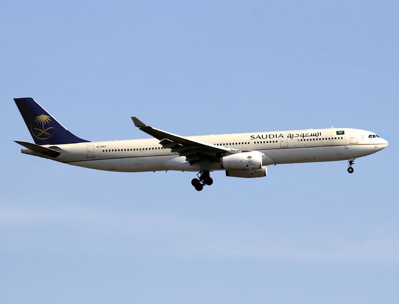 A330-300 HZ-AQ14 