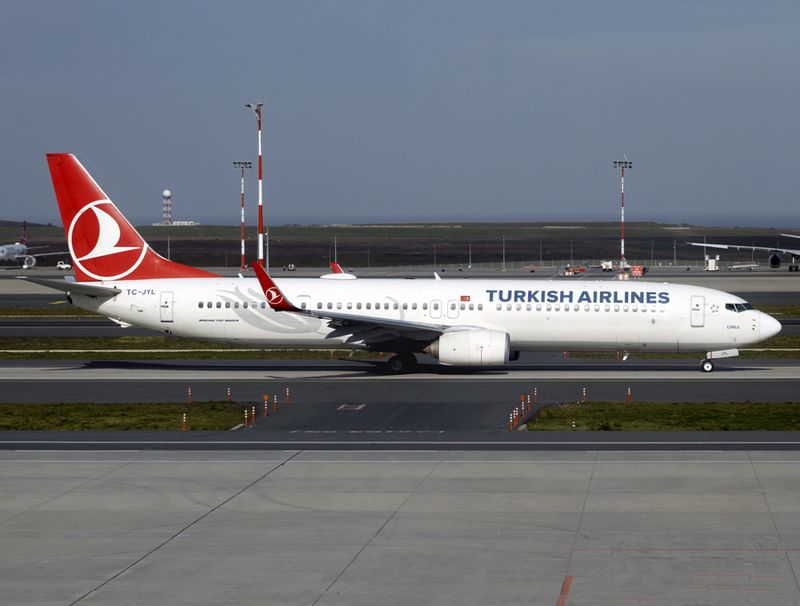 B737-900 TC-JYL 