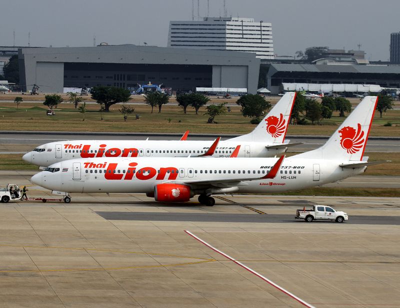 2X LION 738 