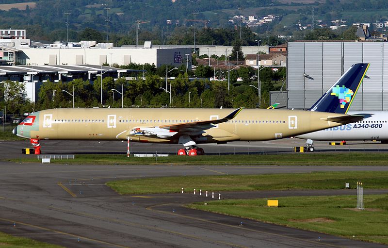 AZUL A350 Primer TLS NF FBFB.jpg