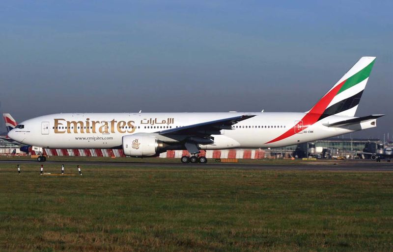A6-EMK LHR (18 OCT 2007) fbfb.jpg