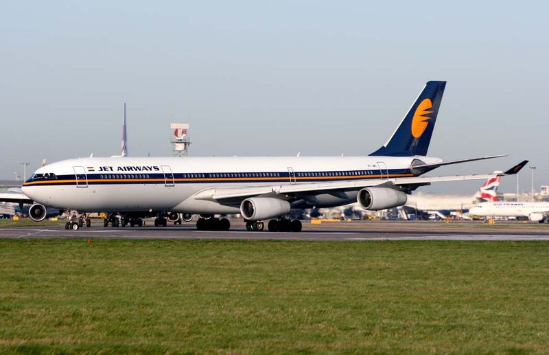 VT-JWC (LHR) FBFB.jpg