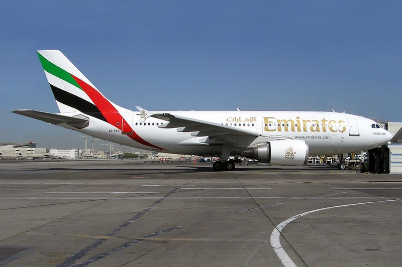 A6-EKL (DXB 2005) FBFB.jpg