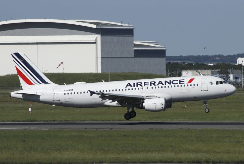 F-HBND (TLS 05-24) FBFB.jpg