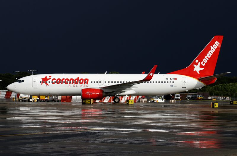 Arrives LGW