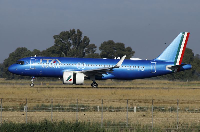 Airbus A320N EI-HOH