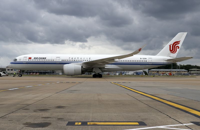 B-321N (LGW 06-24) FBFB.jpg