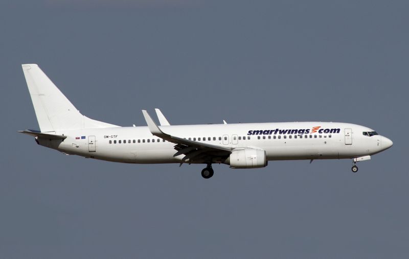 B737-800(WL) OM-GTF