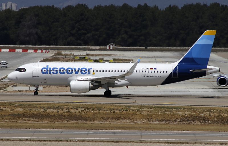 D-AIUS (AYT 07-24) FBFB.jpg