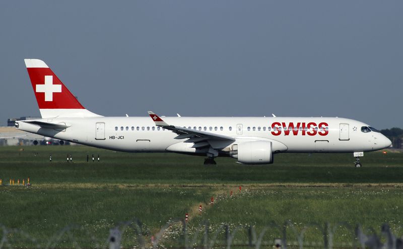 departs via 09R at London-Heathrow