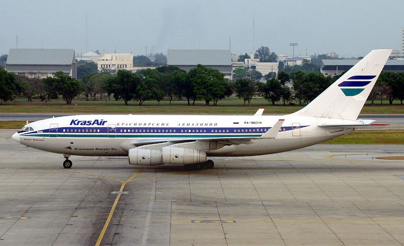 RA-96104 (BKK 2005) FBFB.jpg