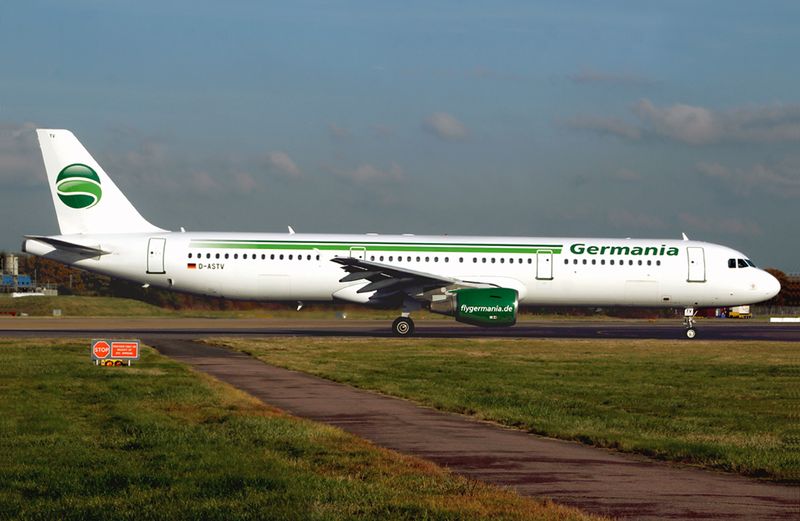 D-ASTV (LGW 11-11-16) fbfb2.jpg