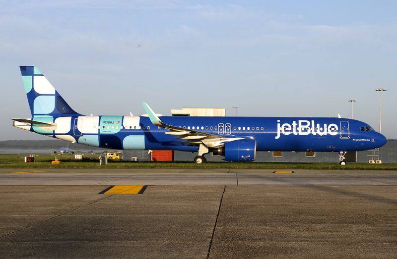 New livery, arrives LGW 08-08-24.