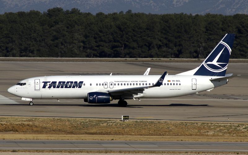 Boeing 737-800(WL) YR-BGL