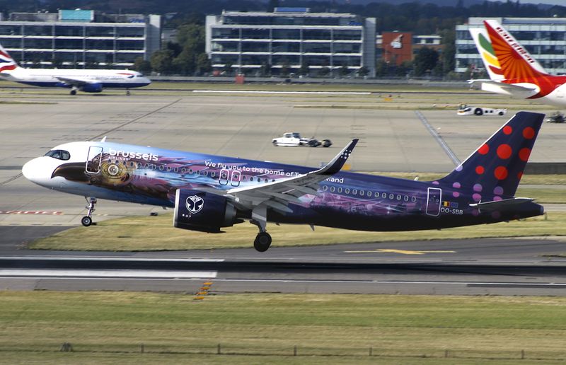 Airbus A320N OO-SBB