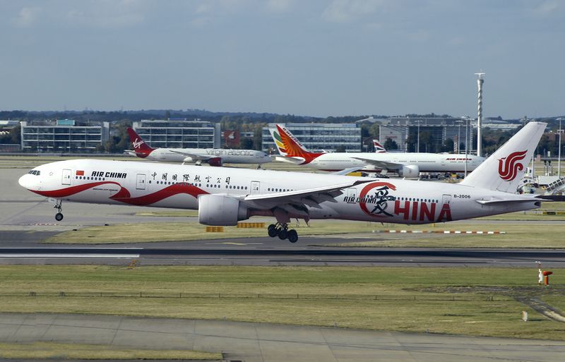 B777-300 B-2006