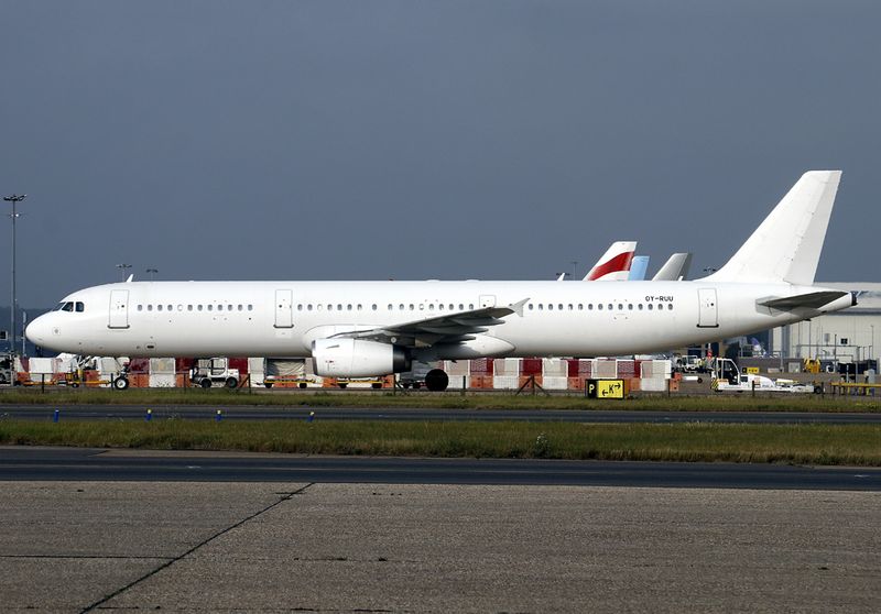 Airbus A321-200 OY-RUU