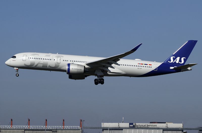 Airbus A350-941 SE-RSF