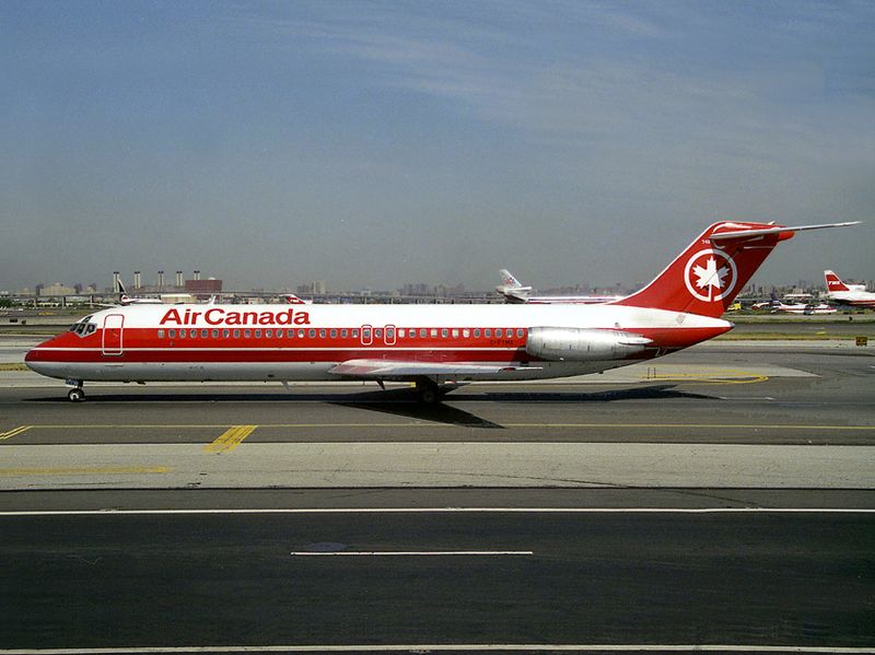 C-FTMX (LGA) fb.jpg
