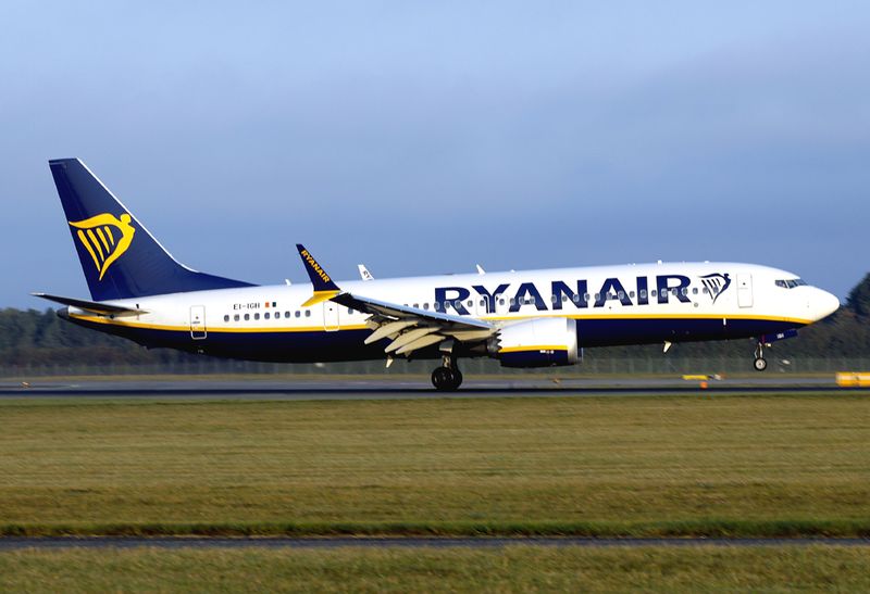 B737 Max-8 EI-IGH