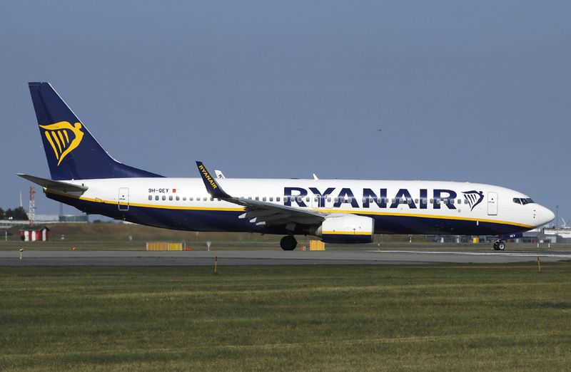 B737-800(WL) 9H-QEY