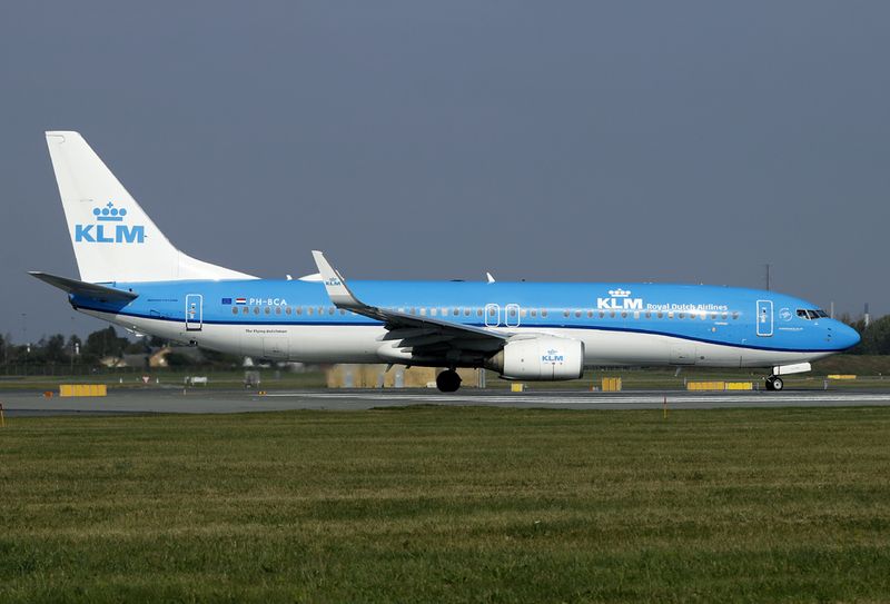 B737-800(WL) PH-BCA 