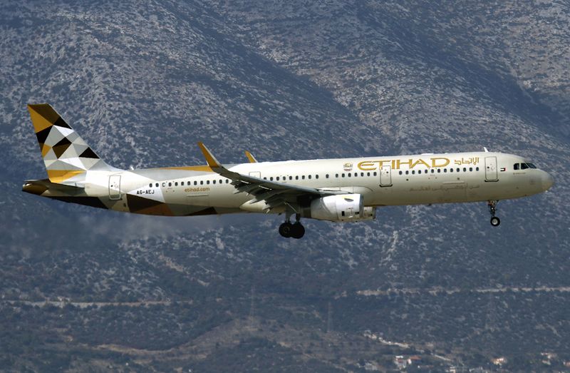 A321-200 A6-AEJ 