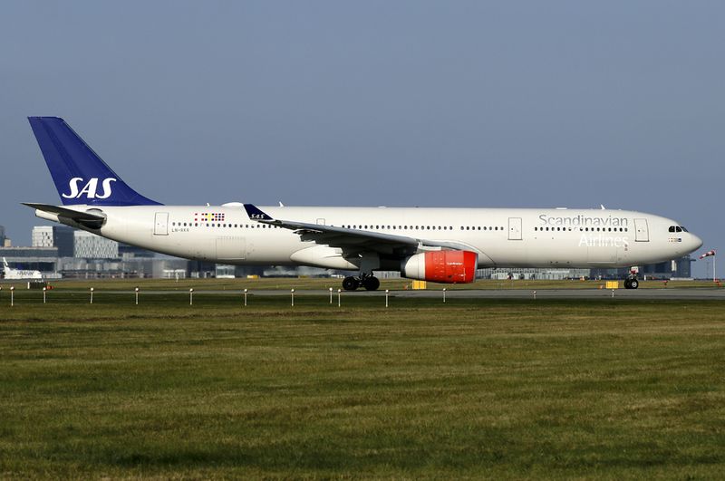 Airbus A330-300 LN-RKR 