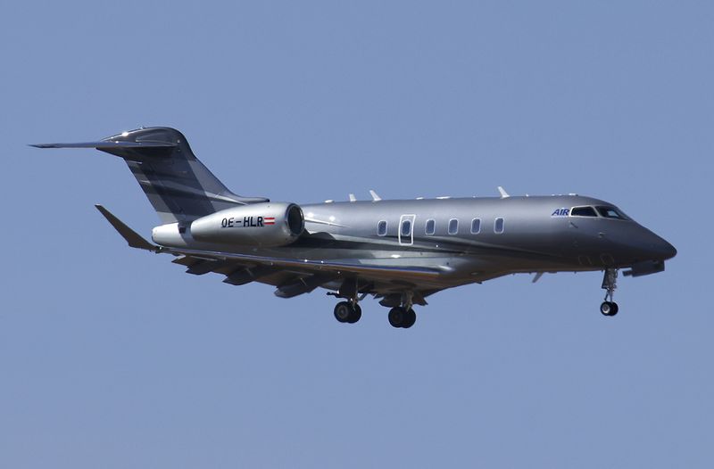 OE-HLR (ATH 16-10-24) FBFB.jpg