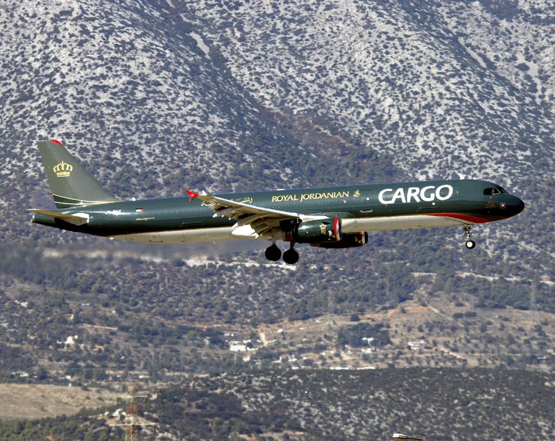 Airbus A321-200(P2F) JY-RAZ 