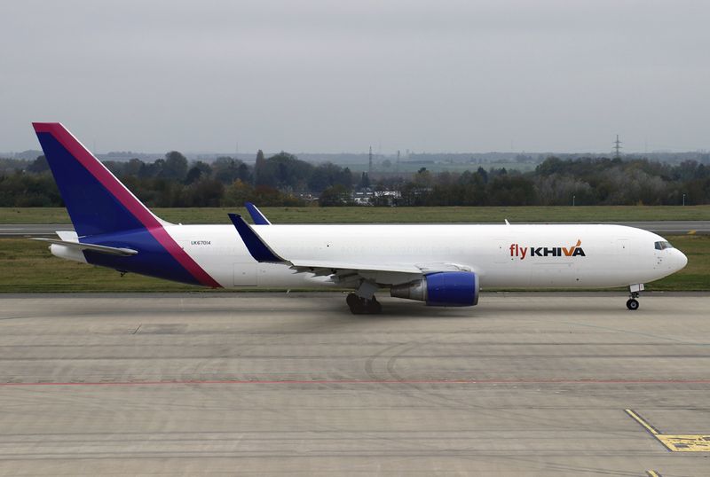 Boeing 767-300(F) UK-67014
