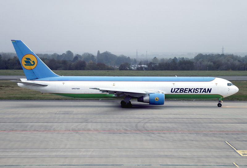 B767-300 BCF UK-67001