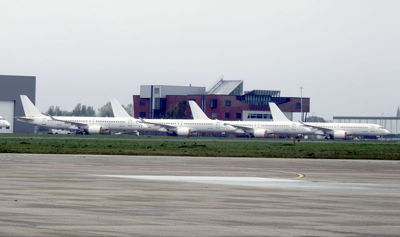 White a220s MST 