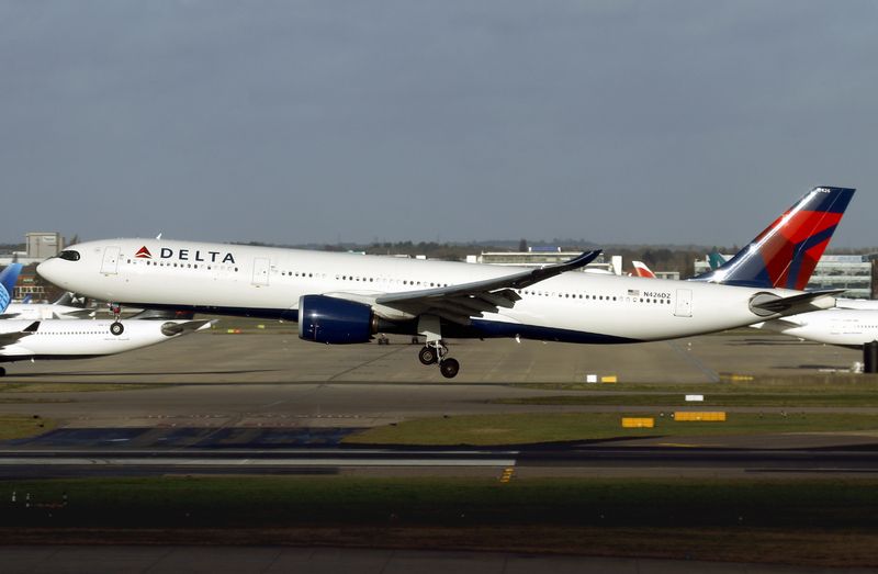 arrv 27L at LHR