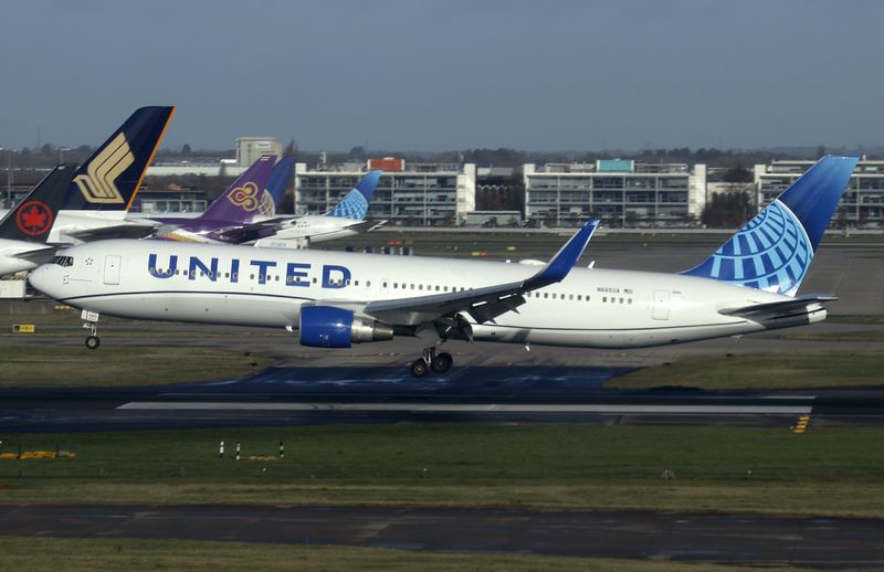 B767-300(WL) N665UA
