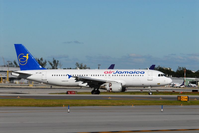 A320 6Y-JAI