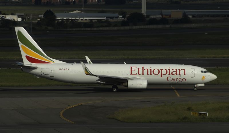 A nice surprise departing JNB.
Caught from the domestic viewing gallery