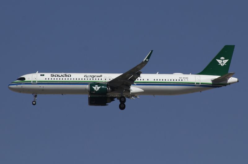 HZ-ASAD (DXB 01-25) FBFB.jpg