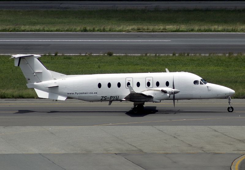ZS-PYU (JNB 01-25) FBFB.jpg