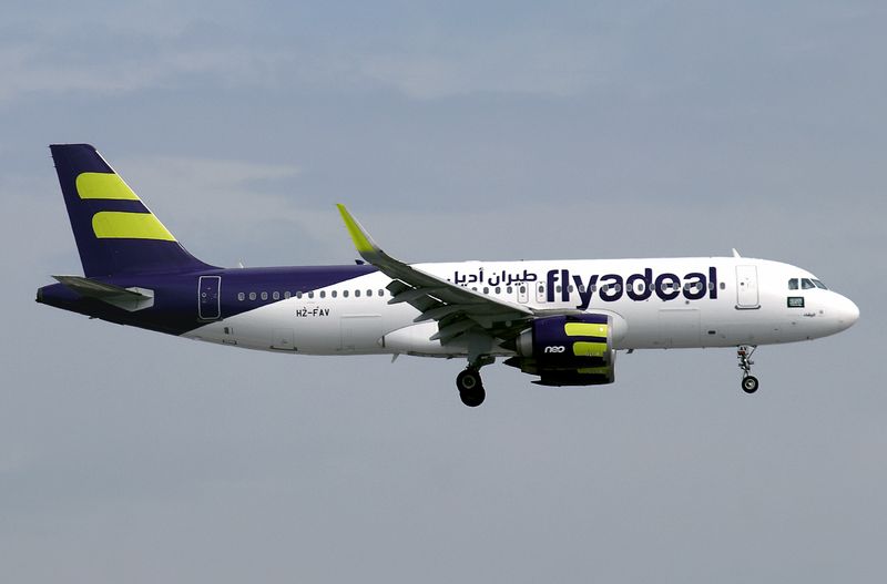 HZ-FAV (DXB 01-25) FBFB.jpg