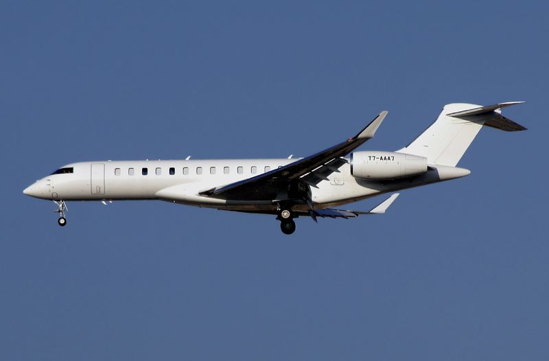 T7-AAA7 (DXB 01-25) FBFB.jpg
