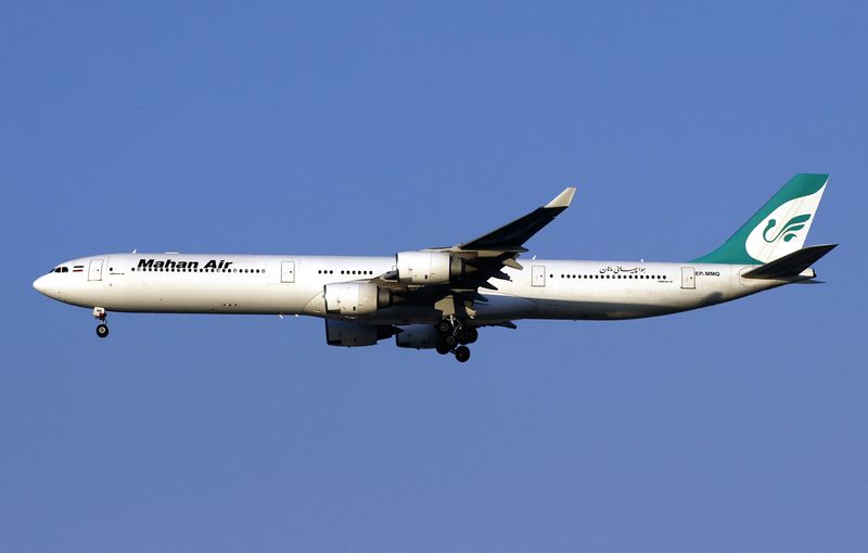 Airbus A340-500 EP-MMQ 