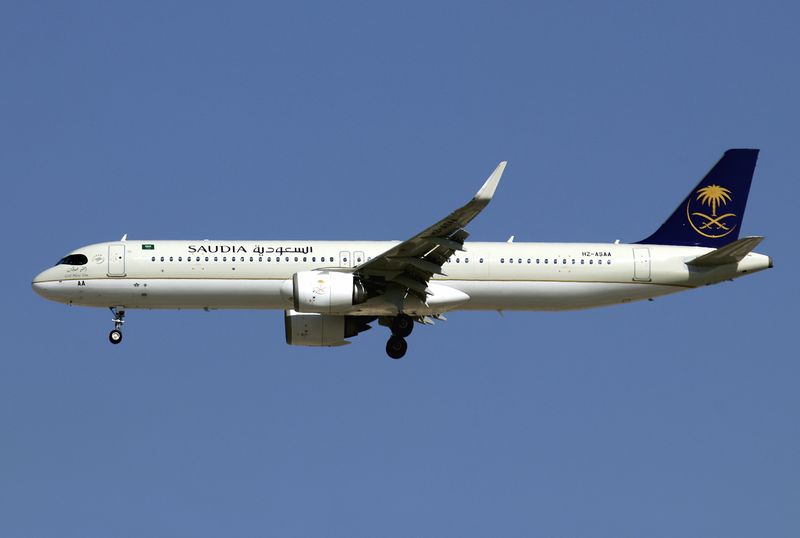 Airbus A321N HZ-ASAA 