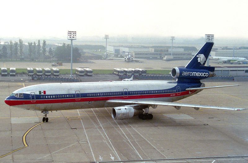 DC10-30 XA-RIY